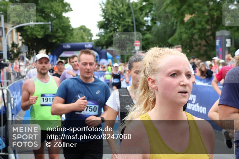 29.06.2025 - hella hamburg halbmarathon Zöllner http://msf.ph/oto/8247060 29.06.2025 10:57:22 Ziel 2417, 2676, 4940, 5926, 6272, 8585, 9450, 9577, 9934, 10383, 11590, 12014, 12590, 13664, 15229, 15664, 16625, 17660, 17779, 17848, 17993 meine-sportfotos.de
