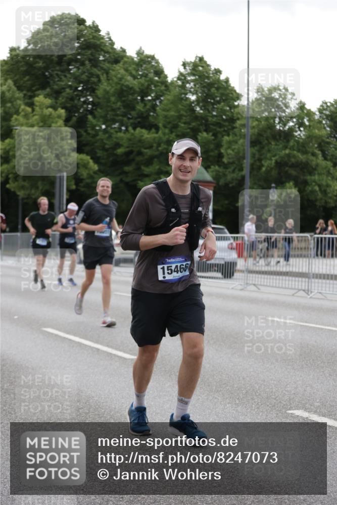 29.06.2025 - hella hamburg halbmarathon Jannik Wohlers http://msf.ph/oto/8247073 29.06.2025 10:30:38 Lombardsbrücke 1773, 2097, 2268, 3131, 4561, 6195, 6620, 6787, 7351, 8757, 9576, 10989, 11981, 11988, 12384, 12627, 14095, 14803, 15466, 15589, 17224, 17463, 17509, 17742, 17966, 19052, 19226 meine-sportfotos.de