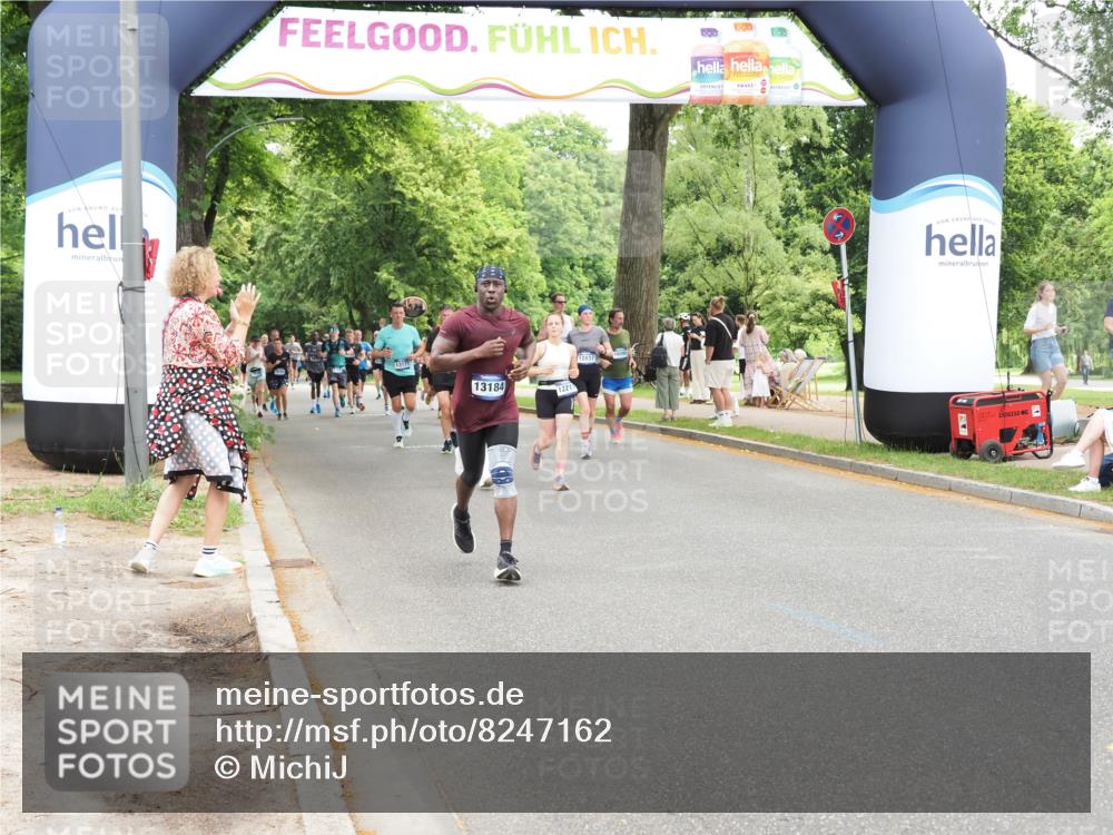 29.06.2025 - hella hamburg halbmarathon MichiJ http://msf.ph/oto/8247162 29.06.2025 10:51:16 Zwischen KM18-KM19 5354, 5365, 9680, 10694, 12211, 12212, 13184, 14313, 16872, 18520 meine-sportfotos.de