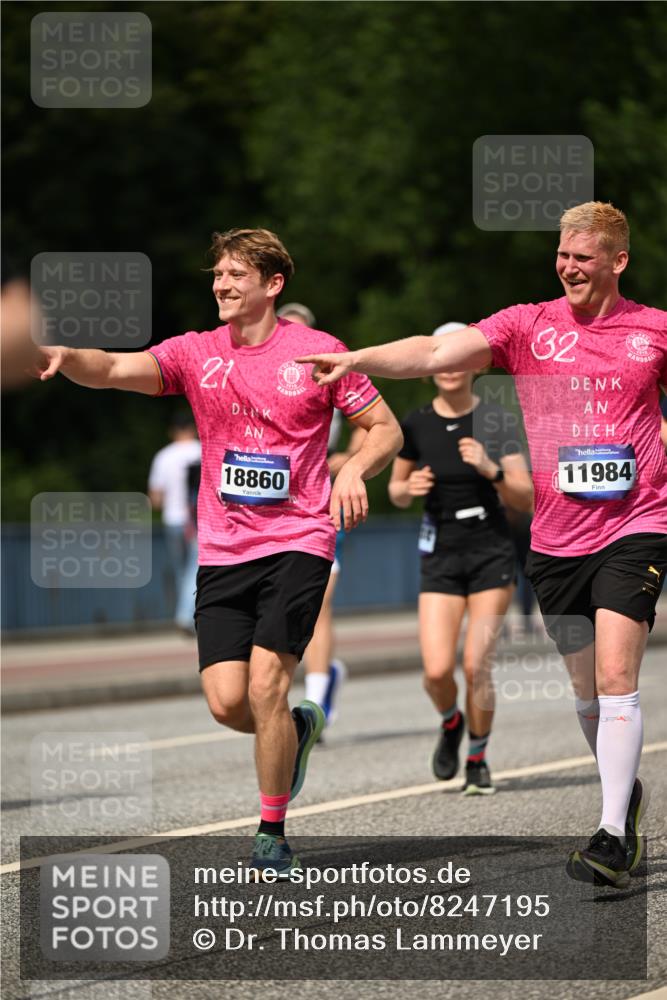 29.06.2025 - hella hamburg halbmarathon Dr. Thomas Lammeyer http://msf.ph/oto/8247195 29.06.2025 10:34:43 Kennedybrücke 1773, 2097, 2302, 2505, 2569, 6556, 6620, 6626, 7071, 7351, 7517, 8792, 9095, 9576, 9830, 9937, 10322, 10989, 10996 meine-sportfotos.de
