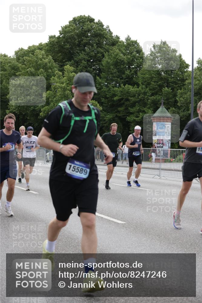 29.06.2025 - hella hamburg halbmarathon Jannik Wohlers http://msf.ph/oto/8247246 29.06.2025 10:30:39 Lombardsbrücke 1773, 2097, 2268, 3131, 4561, 6195, 6620, 6787, 7351, 8757, 9576, 10989, 11981, 11988, 12384, 12627, 14095, 14803, 15466, 15589, 17224, 17463, 17509, 17742, 17966, 19052, 19226 meine-sportfotos.de