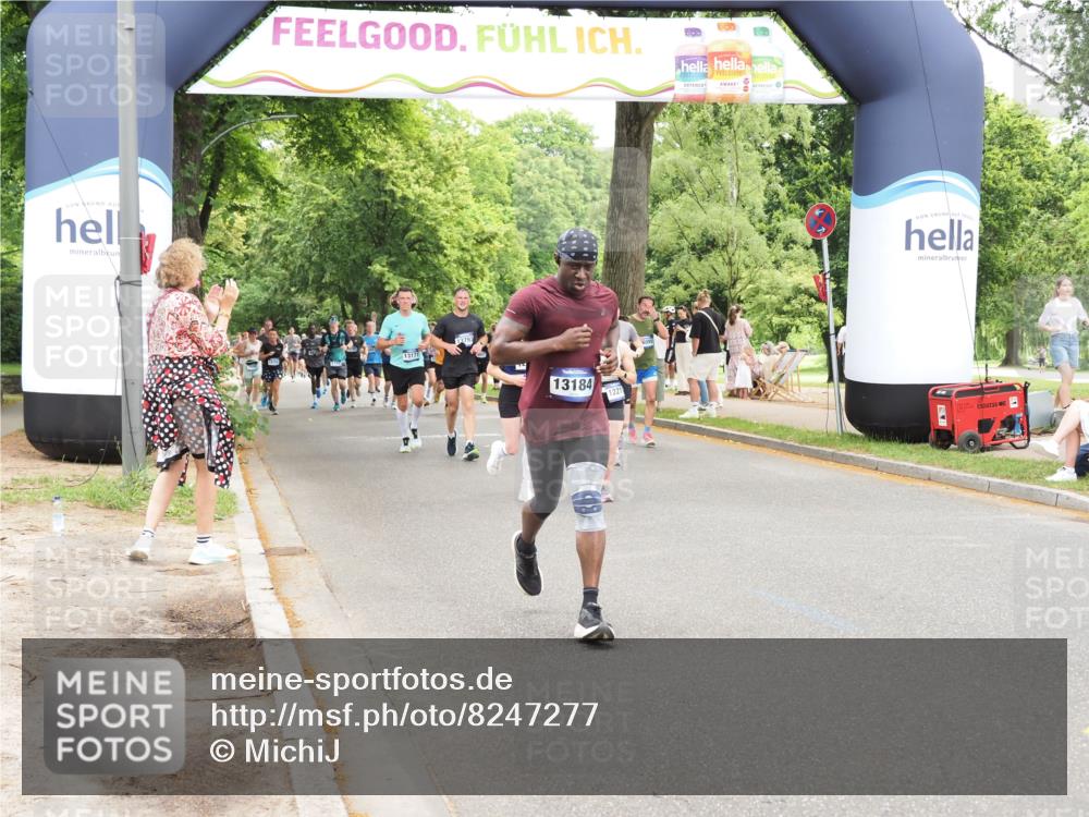 29.06.2025 - hella hamburg halbmarathon MichiJ http://msf.ph/oto/8247277 29.06.2025 10:51:17 Zwischen KM18-KM19 5354, 5365, 9680, 10694, 12211, 12212, 12837, 13184, 14313, 16872 meine-sportfotos.de