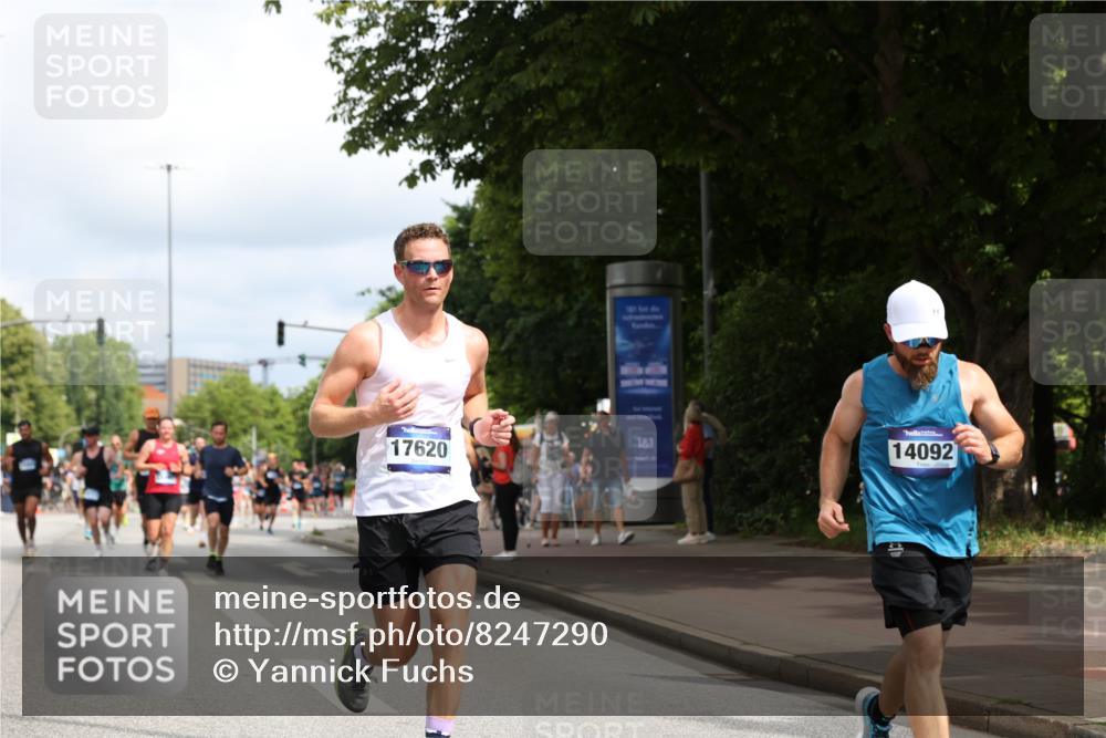 29.06.2025 - hella hamburg halbmarathon Yannick Fuchs http://msf.ph/oto/8247290 29.06.2025 10:35:16 20KM 1677, 1882, 1912, 2324, 2568, 2949, 3332, 4634, 4843, 4889, 5007, 5014, 5026, 5050, 5410, 5745, 5916, 6429, 6683, 7080, 7284, 8074, 8370, 8465, 8629, 8966, 9979, 10369, 10934, 10968, 10978, 11767, 11959, 12365, 13029, 13158, 13667, 14092, 14820, 15164, 15493, 15542, 15689, 16201, 16249, 16347, 16599, 17214, 17620, 17724, 17971, 18173, 18192, 18399 meine-sportfotos.de