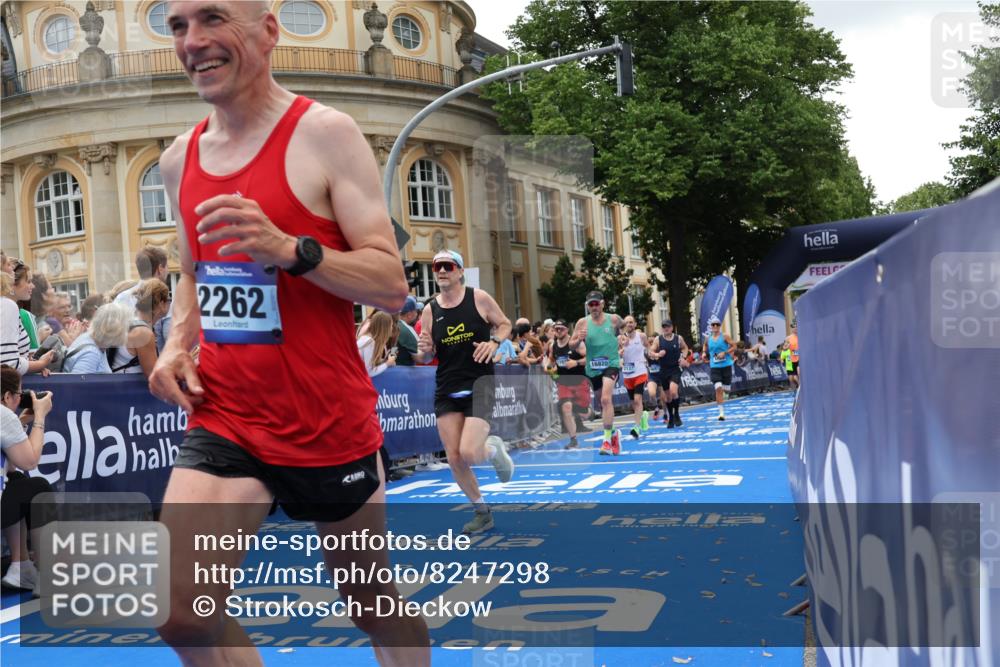 29.06.2025 - hella hamburg halbmarathon Strokosch-Dieckow http://msf.ph/oto/8247298 29.06.2025 10:39:05 Ziel 1164, 1445, 1803, 2262, 3282, 4359, 4759, 6682, 6686, 6687, 11305, 11447, 11619, 12137, 13729, 15556, 15561, 15873, 16656, 16820, 17668, 18149, 18547, 18734, 19151 meine-sportfotos.de