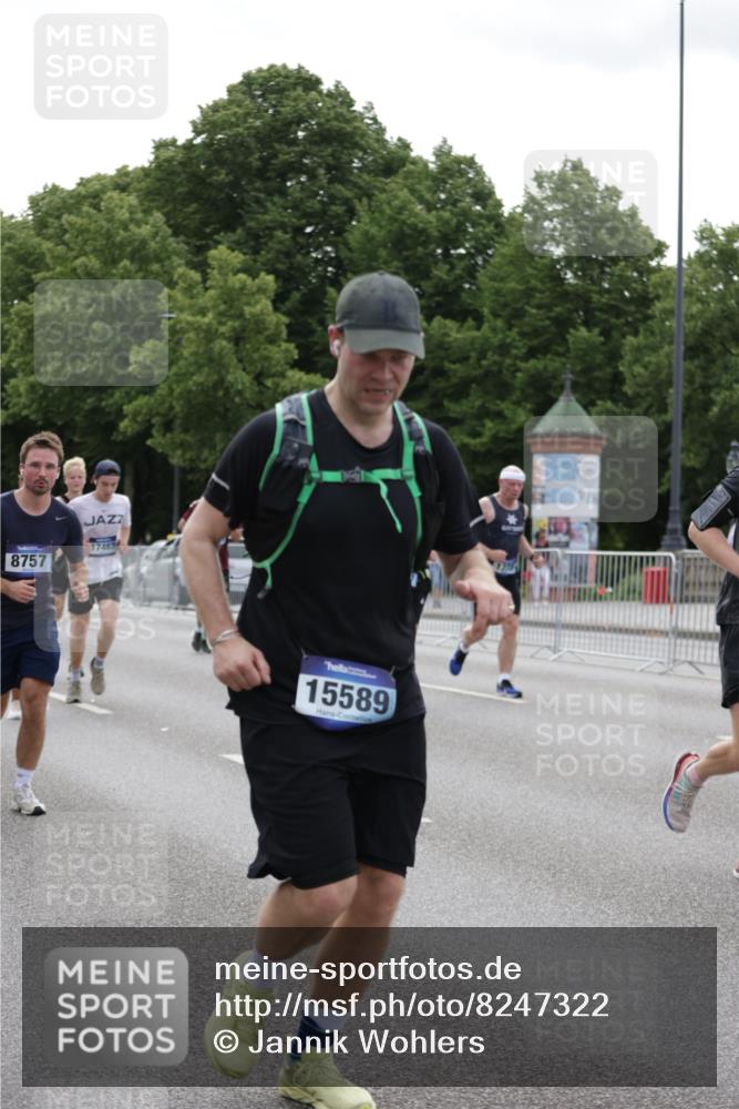 29.06.2025 - hella hamburg halbmarathon Jannik Wohlers http://msf.ph/oto/8247322 29.06.2025 10:30:39 Lombardsbrücke 1773, 2097, 2268, 3131, 4561, 6195, 6620, 6787, 7351, 8757, 9576, 10989, 11981, 11988, 12384, 12627, 14095, 14803, 15466, 15589, 17224, 17463, 17509, 17742, 17966, 19052, 19226 meine-sportfotos.de