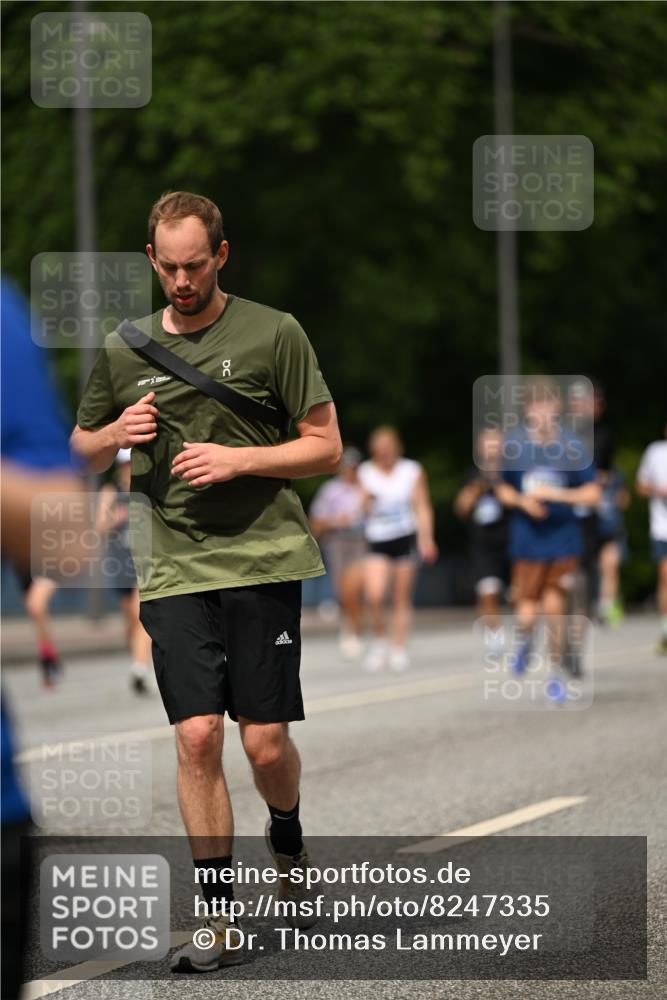 29.06.2025 - hella hamburg halbmarathon Dr. Thomas Lammeyer http://msf.ph/oto/8247335 29.06.2025 10:34:44 Kennedybrücke 1773, 2097, 2302, 2505, 2569, 3131, 6556, 6620, 7071, 7351, 7517, 8792, 9095, 9576, 9830, 9937, 10322, 10989, 10996 meine-sportfotos.de