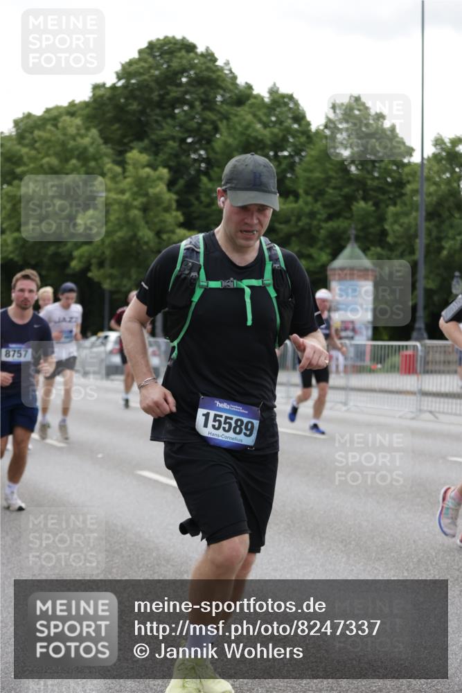 29.06.2025 - hella hamburg halbmarathon Jannik Wohlers http://msf.ph/oto/8247337 29.06.2025 10:30:39 Lombardsbrücke 1773, 2097, 2268, 3131, 4561, 6195, 6620, 6787, 7351, 8757, 9576, 10989, 11981, 11988, 12384, 12627, 14095, 14803, 15466, 15589, 17224, 17463, 17509, 17742, 17966, 19052, 19226 meine-sportfotos.de