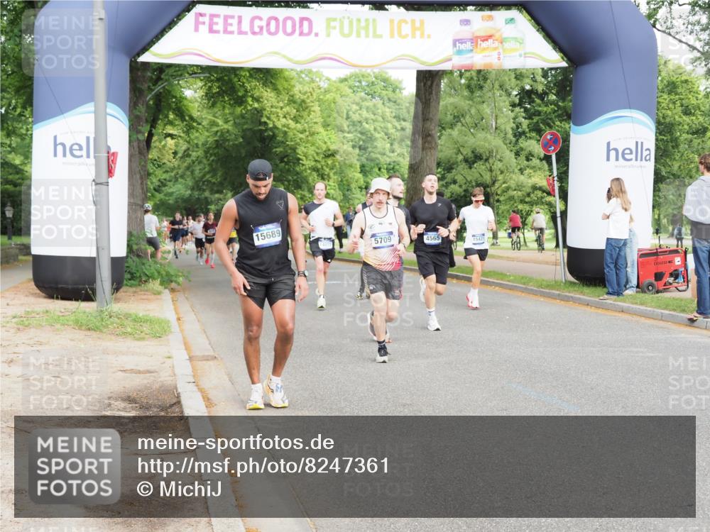 29.06.2025 - hella hamburg halbmarathon MichiJ http://msf.ph/oto/8247361 29.06.2025 10:28:33 Zwischen KM18-KM19 1975, 3626, 4565, 4766, 5709, 8319, 8933, 10968, 12372, 14077, 15689 meine-sportfotos.de