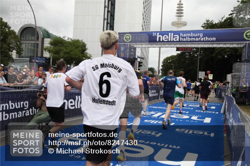 29.06.2025 - hella hamburg halbmarathon Michael Strokosch http://msf.ph/oto/8247430 29.06.2025 10:57:32 Ziel 3435, 5015, 5134, 5728, 6281, 6302, 8393, 9727, 12144, 13245, 13394, 15695, 16093, 16830, 17160, 17758, 17828 meine-sportfotos.de