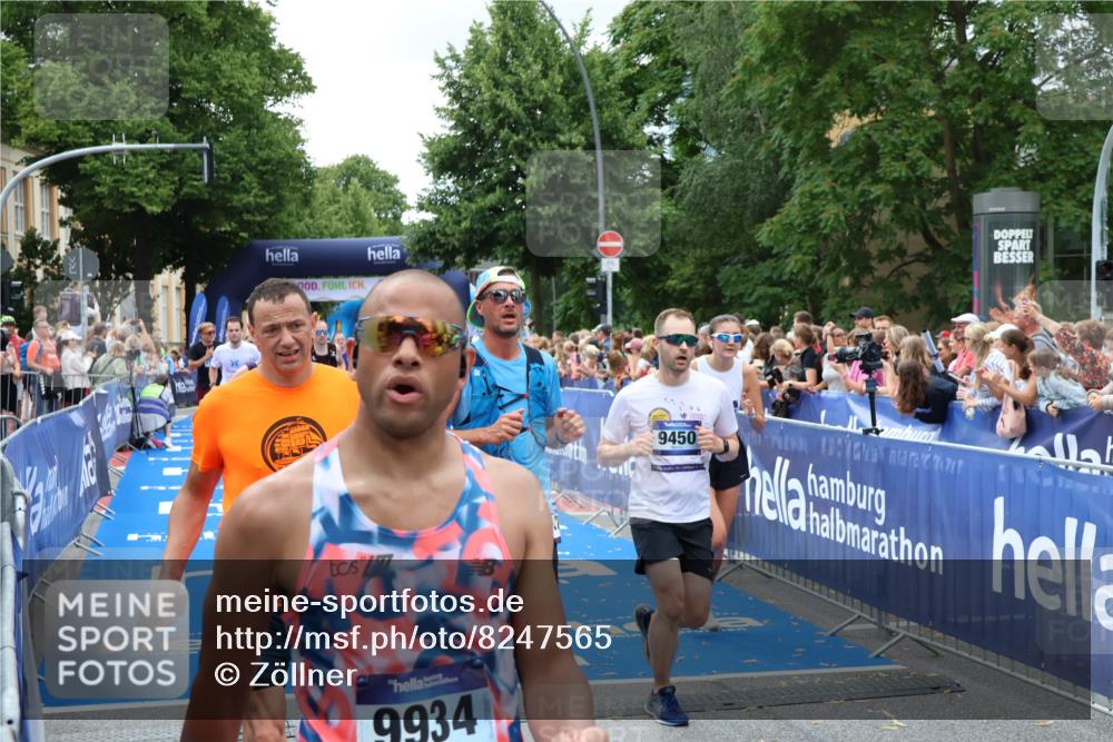 29.06.2025 - hella hamburg halbmarathon Zöllner http://msf.ph/oto/8247565 29.06.2025 10:57:28 Ziel 3435, 5926, 6272, 6281, 6302, 8393, 9450, 9727, 12144, 12590, 13394, 13664, 15695, 16093, 16830, 17160, 17758, 17828 meine-sportfotos.de