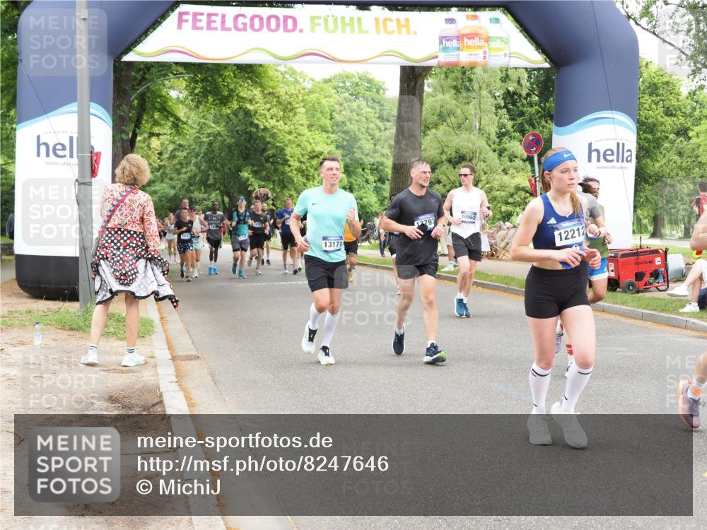 29.06.2025 - hella hamburg halbmarathon MichiJ http://msf.ph/oto/8247646 29.06.2025 10:51:19 Zwischen KM18-KM19 10962, 12211, 12212, 12837, 13171, 13184, 13793, 14313, 16095, 16872 meine-sportfotos.de