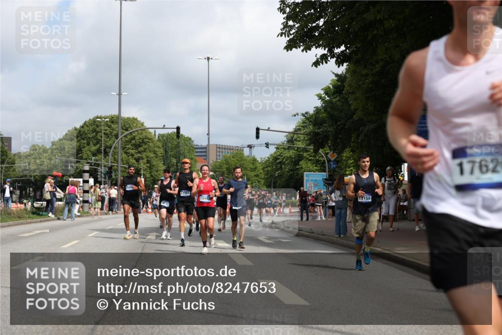 29.06.2025 - hella hamburg halbmarathon Yannick Fuchs http://msf.ph/oto/8247653 29.06.2025 10:35:17 20KM 1677, 1882, 1912, 2324, 2568, 2949, 3332, 4634, 4843, 4889, 5007, 5014, 5026, 5050, 5410, 5745, 5916, 6429, 6683, 7080, 7284, 8074, 8370, 8465, 8629, 8966, 9979, 10369, 10934, 10978, 11767, 11959, 12365, 13029, 13158, 13667, 14092, 14820, 15164, 15493, 15542, 15689, 16201, 16249, 16347, 16599, 17214, 17620, 17724, 17971, 18173, 18192, 18399 meine-sportfotos.de