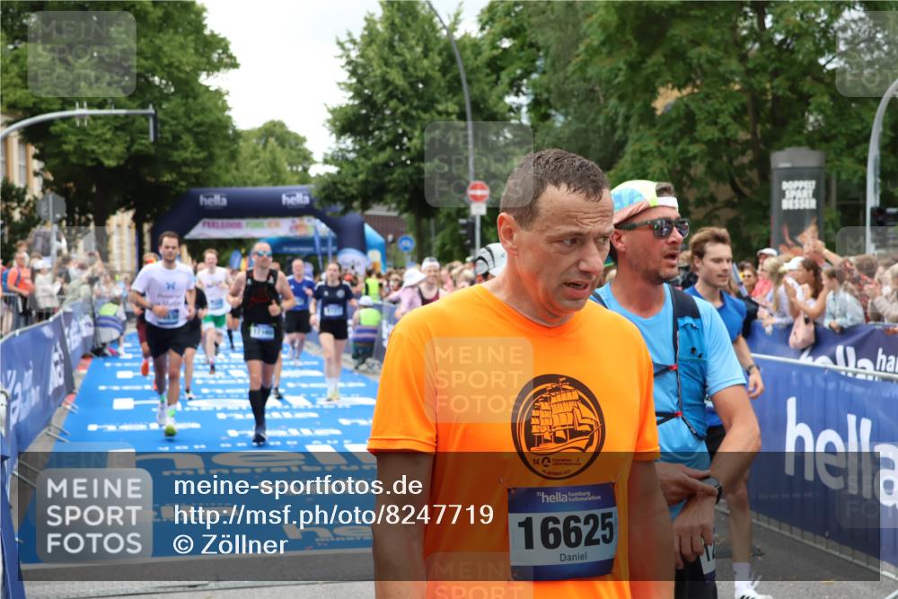 29.06.2025 - hella hamburg halbmarathon Zöllner http://msf.ph/oto/8247719 29.06.2025 10:57:30 Ziel 3435, 5926, 6272, 6281, 6302, 8393, 9727, 12144, 13245, 13394, 15695, 16093, 16830, 17160, 17758, 17828 meine-sportfotos.de
