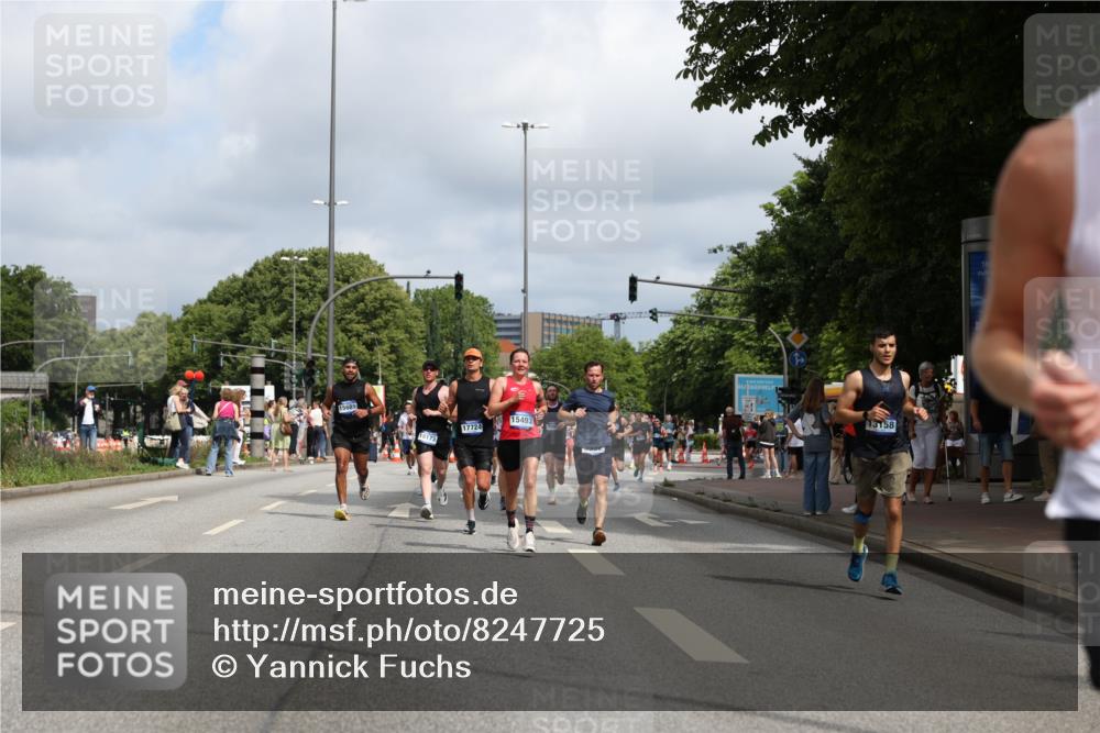 29.06.2025 - hella hamburg halbmarathon Yannick Fuchs http://msf.ph/oto/8247725 29.06.2025 10:35:17 20KM 1677, 1882, 1912, 2324, 2568, 2949, 3332, 4634, 4843, 4889, 5007, 5014, 5026, 5050, 5410, 5745, 5916, 6429, 6683, 7080, 7284, 8074, 8370, 8465, 8629, 8966, 9979, 10369, 10934, 10978, 11767, 11959, 12365, 13029, 13158, 13667, 14092, 14820, 15164, 15493, 15542, 15689, 16201, 16249, 16347, 16599, 17214, 17620, 17724, 17971, 18173, 18192, 18399 meine-sportfotos.de