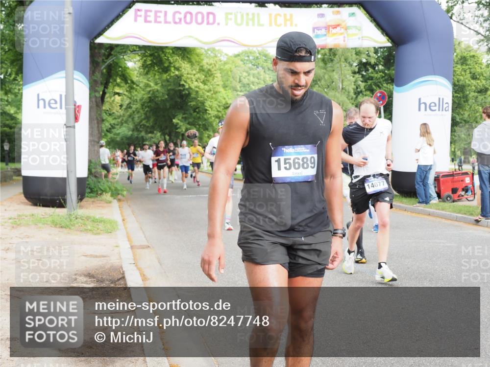 29.06.2025 - hella hamburg halbmarathon MichiJ http://msf.ph/oto/8247748 29.06.2025 10:28:36 Zwischen KM18-KM19 2573, 2972, 3626, 4565, 5709, 5803, 8319, 11714, 12372, 14077, 15421, 15689, 18979 meine-sportfotos.de