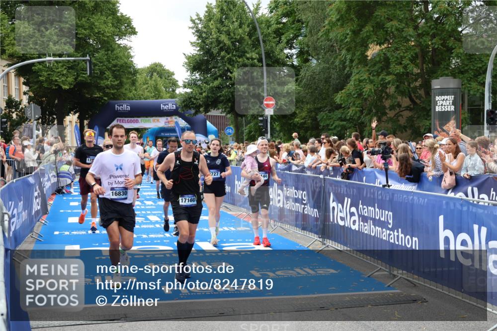 29.06.2025 - hella hamburg halbmarathon Zöllner http://msf.ph/oto/8247819 29.06.2025 10:57:31 Ziel 3435, 5015, 5134, 5728, 6281, 6302, 8393, 9727, 12144, 13245, 13394, 15695, 16093, 16830, 17160, 17758, 17828 meine-sportfotos.de
