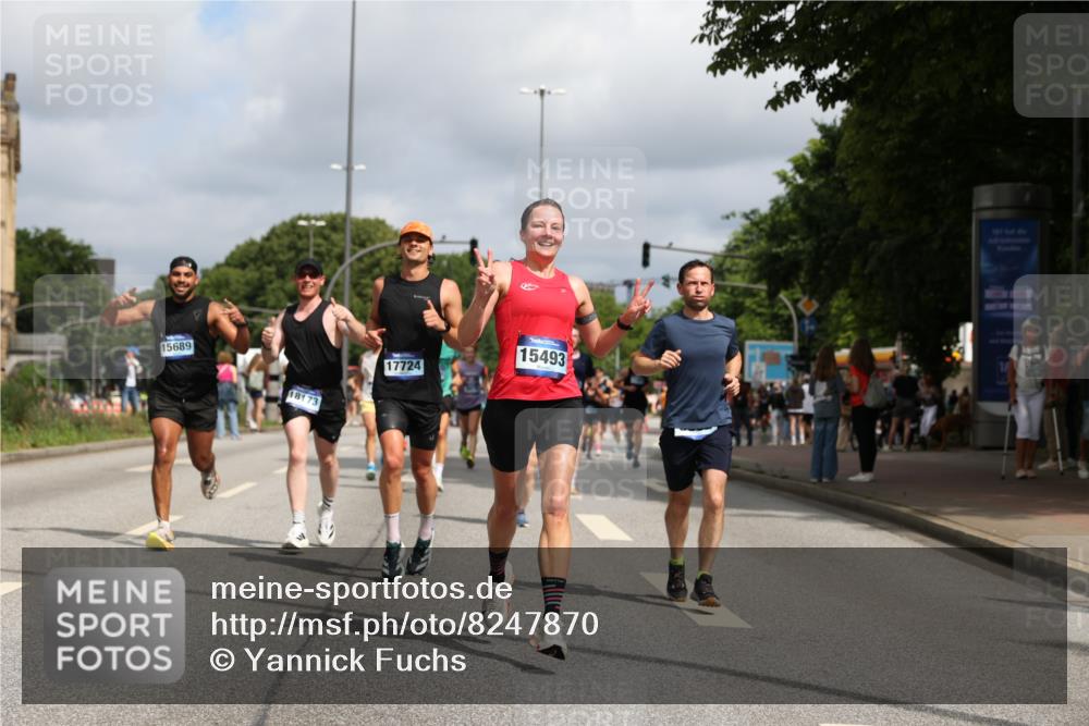 29.06.2025 - hella hamburg halbmarathon Yannick Fuchs http://msf.ph/oto/8247870 29.06.2025 10:35:19 20KM 1677, 1882, 1912, 2568, 2949, 3332, 4634, 4843, 4889, 5007, 5014, 5026, 5410, 5745, 6429, 6683, 7080, 7284, 7378, 8074, 8122, 8629, 8966, 9979, 10369, 10934, 10978, 11767, 11959, 12365, 13158, 13268, 13667, 14092, 14820, 15164, 15493, 15542, 15689, 16201, 16249, 16347, 16599, 17214, 17620, 17724, 17971, 18173, 18192, 18399 meine-sportfotos.de