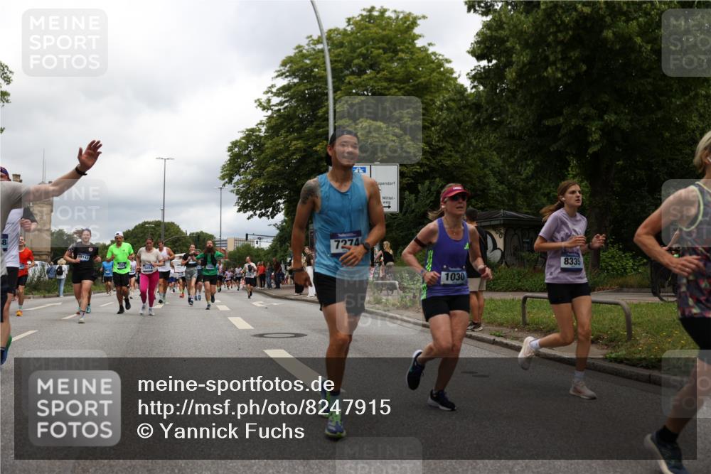 29.06.2025 - hella hamburg halbmarathon Yannick Fuchs http://msf.ph/oto/8247915 29.06.2025 10:47:48 20KM 1030, 1151, 1267, 1422, 1502, 1727, 1870, 2058, 2070, 2354, 2518, 2630, 3096, 3103, 3819, 5020, 5259, 5638, 5866, 6294, 6374, 6481, 6511, 6512, 6629, 6762, 6942, 7274, 7395, 7478, 7918, 8285, 8335, 8394, 8447, 9380, 9791, 9922, 11068, 11430, 11844, 12321, 12379, 12607, 12632, 12909, 13032, 13033, 13397, 13794, 13865, 13912, 14702, 15146, 15441, 15502, 15838, 15856, 15946, 16477, 16780, 17348, 17482, 18143, 18308, 18418, 18487, 18514, 18612, 19067 meine-sportfotos.de