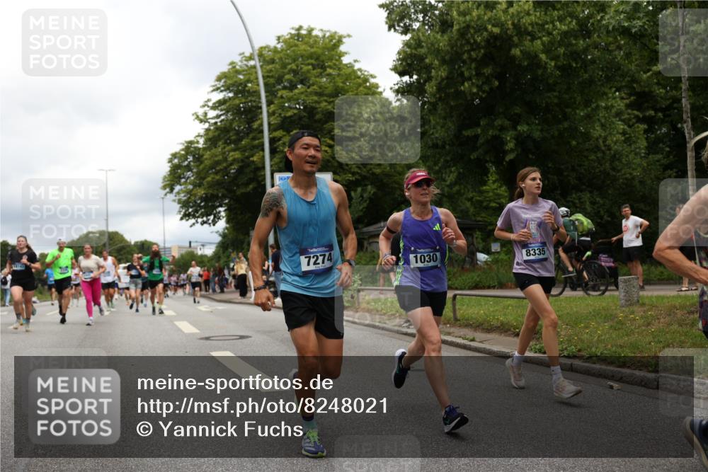 29.06.2025 - hella hamburg halbmarathon Yannick Fuchs http://msf.ph/oto/8248021 29.06.2025 10:47:48 20KM 1030, 1151, 1267, 1422, 1502, 1727, 1870, 2058, 2070, 2354, 2518, 2630, 3096, 3103, 3819, 5020, 5259, 5638, 5866, 6294, 6374, 6481, 6511, 6512, 6629, 6762, 6942, 7274, 7395, 7478, 7918, 8285, 8335, 8394, 8447, 9380, 9791, 9922, 11068, 11430, 11844, 12321, 12379, 12607, 12632, 12909, 13032, 13033, 13397, 13794, 13865, 13912, 14702, 15146, 15441, 15502, 15838, 15856, 15946, 16477, 16780, 17348, 17482, 18143, 18308, 18418, 18487, 18514, 18612, 19067 meine-sportfotos.de