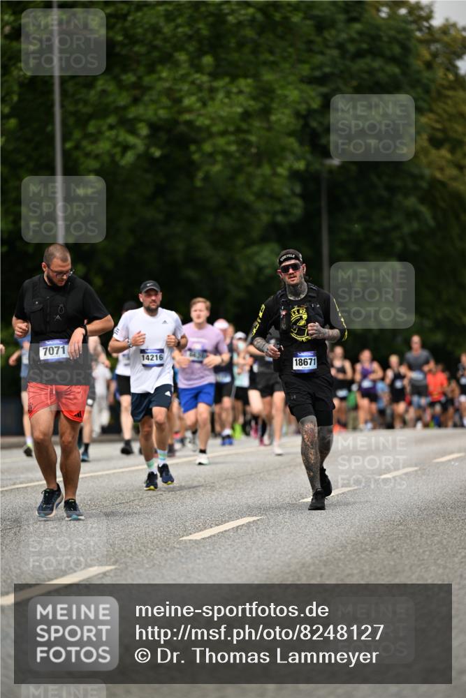 29.06.2025 - hella hamburg halbmarathon Dr. Thomas Lammeyer http://msf.ph/oto/8248127 29.06.2025 10:34:47 Kennedybrücke 1773, 2097, 2302, 2505, 2569, 3131, 6556, 6620, 7071, 7351, 7517, 8792, 9095, 9576, 9830, 9937, 10989, 10996 meine-sportfotos.de
