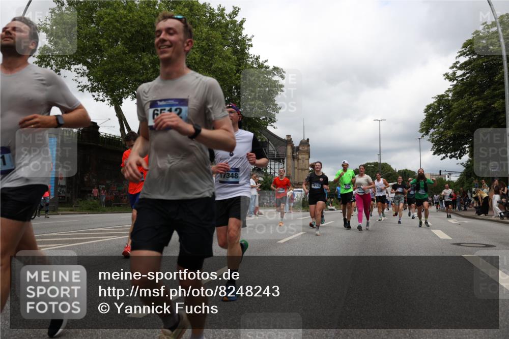 29.06.2025 - hella hamburg halbmarathon Yannick Fuchs http://msf.ph/oto/8248243 29.06.2025 10:47:49 20KM 1030, 1151, 1267, 1422, 1502, 1727, 1870, 2058, 2070, 2354, 2518, 2630, 3096, 3103, 3819, 5020, 5259, 5638, 5866, 6294, 6374, 6481, 6511, 6512, 6629, 6762, 6942, 7274, 7395, 7478, 7918, 8285, 8335, 8394, 8447, 9032, 9380, 9791, 9922, 11068, 11430, 11844, 12321, 12379, 12607, 12632, 12909, 13032, 13033, 13397, 13794, 13803, 13865, 13912, 14239, 14702, 15146, 15441, 15502, 15838, 15856, 15946, 16477, 16780, 17348, 17482, 18143, 18308, 18418, 18487, 18514, 18612, 19067 meine-sportfotos.de