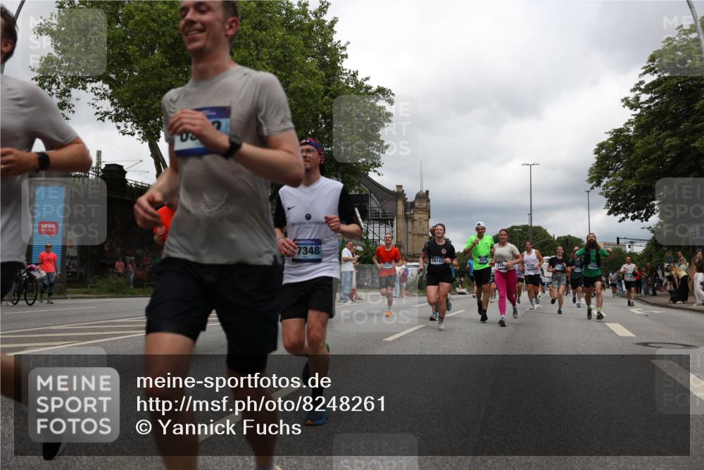 29.06.2025 - hella hamburg halbmarathon Yannick Fuchs http://msf.ph/oto/8248261 29.06.2025 10:47:49 20KM 1030, 1151, 1267, 1422, 1502, 1727, 1870, 2058, 2070, 2354, 2518, 2630, 3096, 3103, 3819, 5020, 5259, 5638, 5866, 6294, 6374, 6481, 6511, 6512, 6629, 6762, 6942, 7274, 7395, 7478, 7918, 8285, 8335, 8394, 8447, 9032, 9380, 9791, 9922, 11068, 11430, 11844, 12321, 12379, 12607, 12632, 12909, 13032, 13033, 13397, 13794, 13803, 13865, 13912, 14239, 14702, 15146, 15441, 15502, 15838, 15856, 15946, 16477, 16780, 17348, 17482, 18143, 18308, 18418, 18487, 18514, 18612, 19067 meine-sportfotos.de