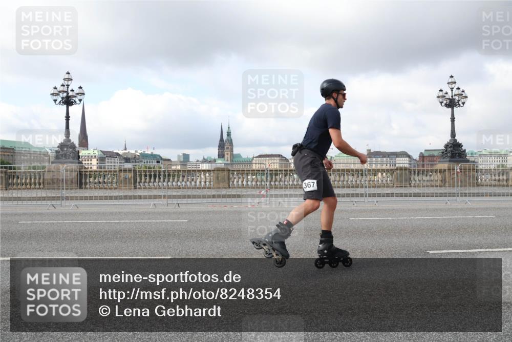 29.06.2025 - hella hamburg halbmarathon Lena Gebhardt http://msf.ph/oto/8248354 29.06.2025 09:02:44 Lombardsbrücke  meine-sportfotos.de