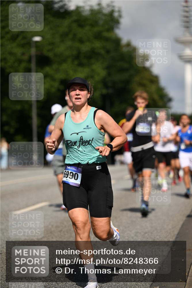 29.06.2025 - hella hamburg halbmarathon Dr. Thomas Lammeyer http://msf.ph/oto/8248366 29.06.2025 09:51:31 Kennedybrücke 1164, 1385, 1562, 1644, 1743, 2296, 2714, 2767, 3959, 4860, 5091, 5315, 6684, 6990, 7884, 8362, 9178, 9944, 10384, 10793, 10900, 10968, 11202, 11227 meine-sportfotos.de