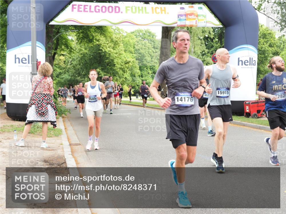 29.06.2025 - hella hamburg halbmarathon MichiJ http://msf.ph/oto/8248371 29.06.2025 10:51:28 Zwischen KM18-KM19 1194, 1702, 1992, 2298, 2782, 2979, 4542, 5396, 6585, 6907, 6908, 7081, 8520, 8561, 8810, 9526, 14176, 15915, 18707, 19162 meine-sportfotos.de