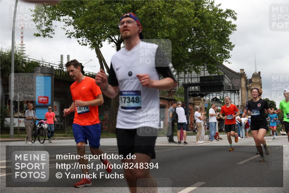 29.06.2025 - hella hamburg halbmarathon Yannick Fuchs http://msf.ph/oto/8248394 29.06.2025 10:47:50 20KM 1030, 1267, 1422, 1502, 1727, 1870, 2058, 2070, 2354, 2518, 2630, 3096, 3103, 3819, 4299, 5020, 5259, 5638, 5866, 6294, 6374, 6481, 6511, 6512, 6629, 6762, 6942, 7274, 7395, 7478, 7918, 8285, 8335, 8394, 8447, 9032, 9380, 9791, 9922, 11068, 11430, 11844, 12321, 12379, 12607, 12632, 13032, 13033, 13397, 13794, 13803, 13865, 13912, 14239, 14702, 15146, 15441, 15502, 15838, 15856, 15946, 16477, 16780, 17348, 17482, 18143, 18308, 18418, 18450, 18487, 18514, 18612, 19067 meine-sportfotos.de