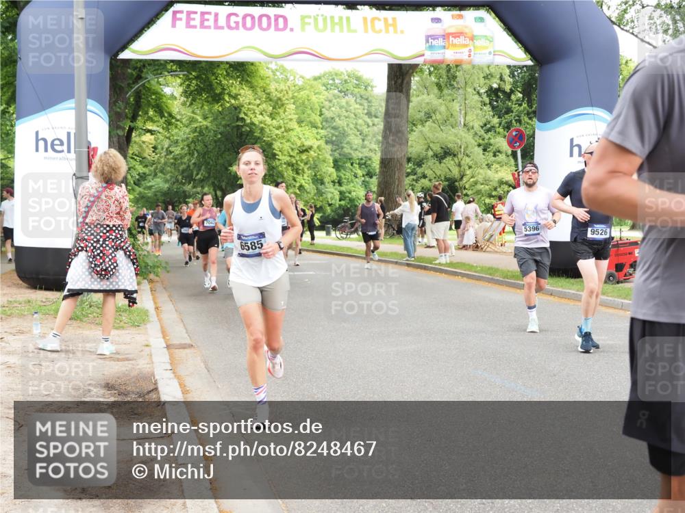 29.06.2025 - hella hamburg halbmarathon MichiJ http://msf.ph/oto/8248467 29.06.2025 10:51:29 Zwischen KM18-KM19 1194, 1702, 1992, 2298, 2782, 2979, 4542, 5396, 6585, 6907, 6908, 7042, 7081, 8520, 8561, 8810, 9526, 14176, 15915, 18707, 19162 meine-sportfotos.de