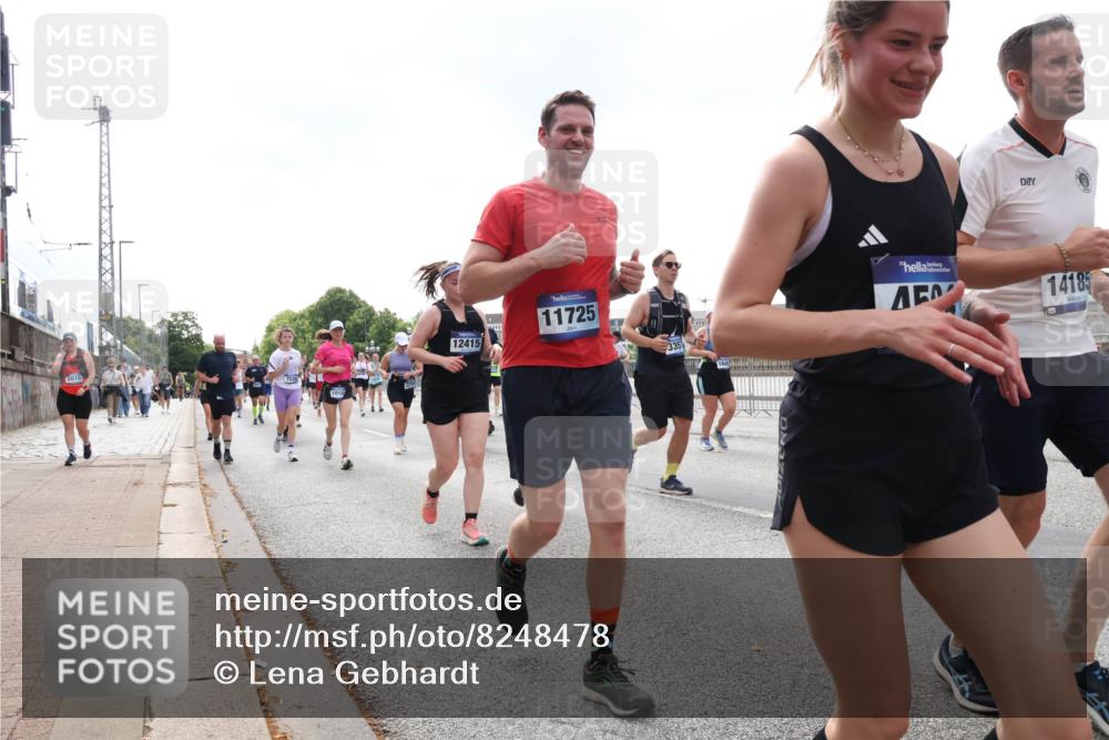 29.06.2025 - hella hamburg halbmarathon Lena Gebhardt http://msf.ph/oto/8248478 29.06.2025 10:45:35 Lombardsbrücke 1033, 1060, 1085, 1100, 1104, 1421, 1426, 1555, 1685, 1713, 1798, 1854, 1983, 2008, 2216, 2217, 2522, 2550, 2657, 2664, 2917, 2965, 2973, 3160, 3164, 3357, 3377, 3879, 3993, 4099, 4102, 4104, 4186, 4224, 4306, 4317, 4337, 4388, 4504, 4820, 4851, 5044, 5099, 5108, 5339, 5635, 5636, 5949, 6133, 6150, 6509, 6623, 6763, 6788, 6911, 6922, 6980, 7268, 7283, 7356, 7530, 7541, 7859, 8594, 8605, 8745, 8762, 9620, 10030, 10182, 10225, 10327, 10329, 10367, 10511, 11314 meine-sportfotos.de