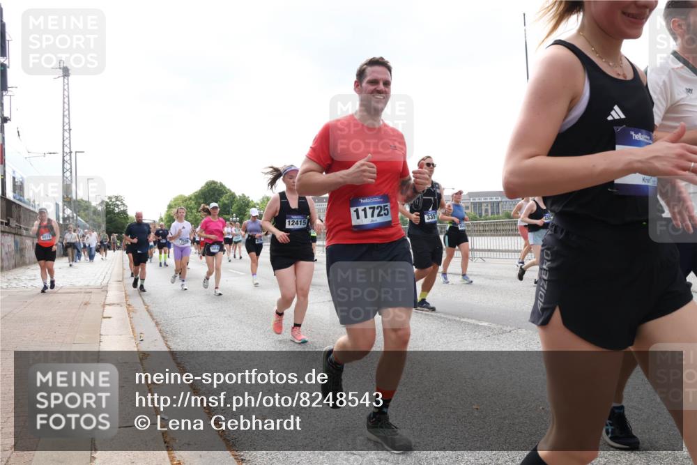 29.06.2025 - hella hamburg halbmarathon Lena Gebhardt http://msf.ph/oto/8248543 29.06.2025 10:45:35 Lombardsbrücke 1033, 1060, 1085, 1100, 1104, 1421, 1426, 1555, 1685, 1713, 1798, 1854, 1983, 2008, 2216, 2217, 2522, 2550, 2657, 2664, 2917, 2965, 2973, 3160, 3164, 3357, 3377, 3879, 3993, 4099, 4102, 4104, 4186, 4224, 4306, 4317, 4337, 4388, 4504, 4820, 4851, 5044, 5099, 5108, 5339, 5635, 5636, 5949, 6133, 6150, 6509, 6623, 6763, 6788, 6911, 6922, 6980, 7268, 7283, 7356, 7530, 7541, 7859, 8594, 8605, 8745, 8762, 9620, 10030, 10182, 10225, 10327, 10329, 10367, 10511, 11314 meine-sportfotos.de