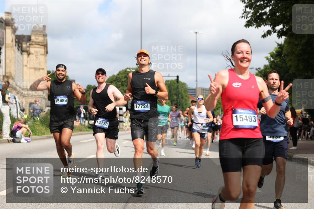 29.06.2025 - hella hamburg halbmarathon Yannick Fuchs http://msf.ph/oto/8248570 29.06.2025 10:35:20 20KM 1677, 1882, 1912, 2568, 2949, 3332, 4634, 4843, 4889, 5007, 5014, 5026, 5410, 5745, 6429, 6683, 7080, 7284, 7378, 8074, 8122, 8629, 8966, 9979, 10369, 10934, 10978, 11767, 11959, 12365, 13158, 13268, 13667, 14092, 14820, 15164, 15247, 15493, 15542, 15689, 16201, 16249, 16347, 16599, 17214, 17620, 17724, 17971, 18173, 18192, 18399 meine-sportfotos.de