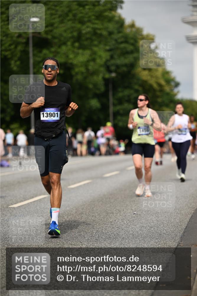 29.06.2025 - hella hamburg halbmarathon Dr. Thomas Lammeyer http://msf.ph/oto/8248594 29.06.2025 10:14:19 Kennedybrücke 1052, 1186, 1456, 1483, 1513, 4389, 7058, 7250, 7685, 8090, 8685, 9150, 9681, 9816, 9988, 11180 meine-sportfotos.de