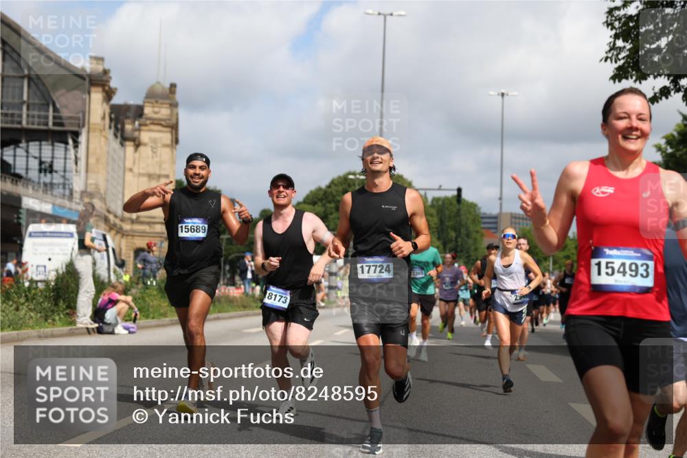 29.06.2025 - hella hamburg halbmarathon Yannick Fuchs http://msf.ph/oto/8248595 29.06.2025 10:35:20 20KM 1677, 1882, 1912, 2568, 2949, 3332, 4634, 4843, 4889, 5007, 5014, 5026, 5410, 5745, 6429, 6683, 7080, 7284, 7378, 8074, 8122, 8629, 8966, 9979, 10369, 10934, 10978, 11767, 11959, 12365, 13158, 13268, 13667, 14092, 14820, 15164, 15247, 15493, 15542, 15689, 16201, 16249, 16347, 16599, 17214, 17620, 17724, 17971, 18173, 18192, 18399 meine-sportfotos.de
