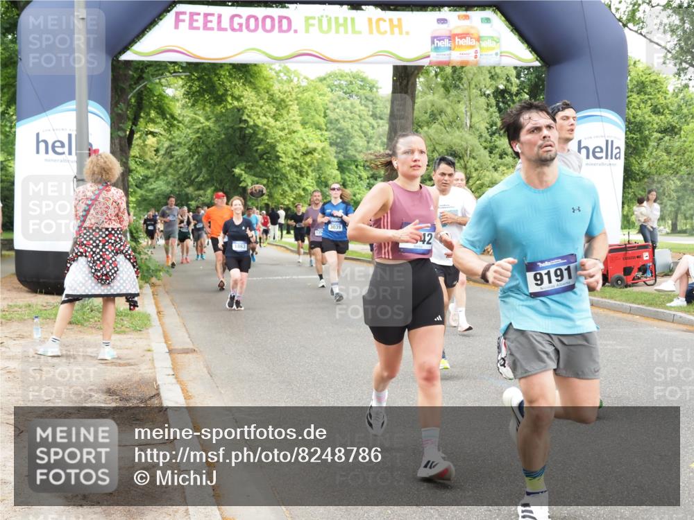 29.06.2025 - hella hamburg halbmarathon MichiJ http://msf.ph/oto/8248786 29.06.2025 10:51:33 Zwischen KM18-KM19 1863, 2298, 2782, 3039, 5396, 6585, 7042, 9191, 9526, 13542, 14465, 15137, 15915, 18395, 18440 meine-sportfotos.de