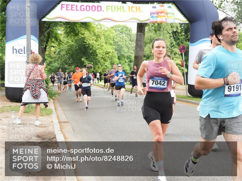 29.06.2025 - hella hamburg halbmarathon MichiJ http://msf.ph/oto/8248826 29.06.2025 10:51:33 Zwischen KM18-KM19 1863, 2298, 2782, 3039, 5396, 6585, 7042, 9191, 9526, 13542, 14465, 15137, 15915, 18395, 18440 meine-sportfotos.de