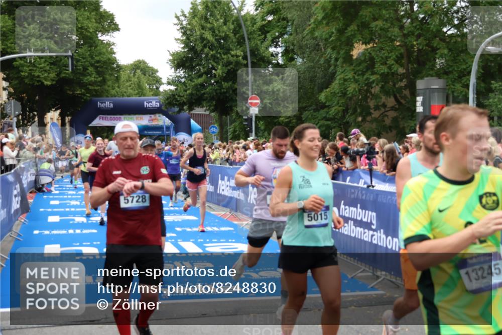 29.06.2025 - hella hamburg halbmarathon Zöllner http://msf.ph/oto/8248830 29.06.2025 10:57:40 Ziel 1239, 2236, 2606, 2652, 4502, 5015, 5134, 5457, 5458, 5728, 12774, 13523, 14571, 14951, 15217, 15220, 17769, 17814, 18388 meine-sportfotos.de
