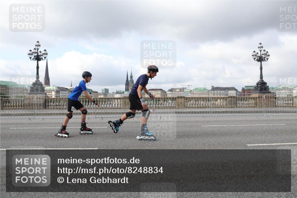 29.06.2025 - hella hamburg halbmarathon Lena Gebhardt http://msf.ph/oto/8248834 29.06.2025 09:02:45 Lombardsbrücke  meine-sportfotos.de