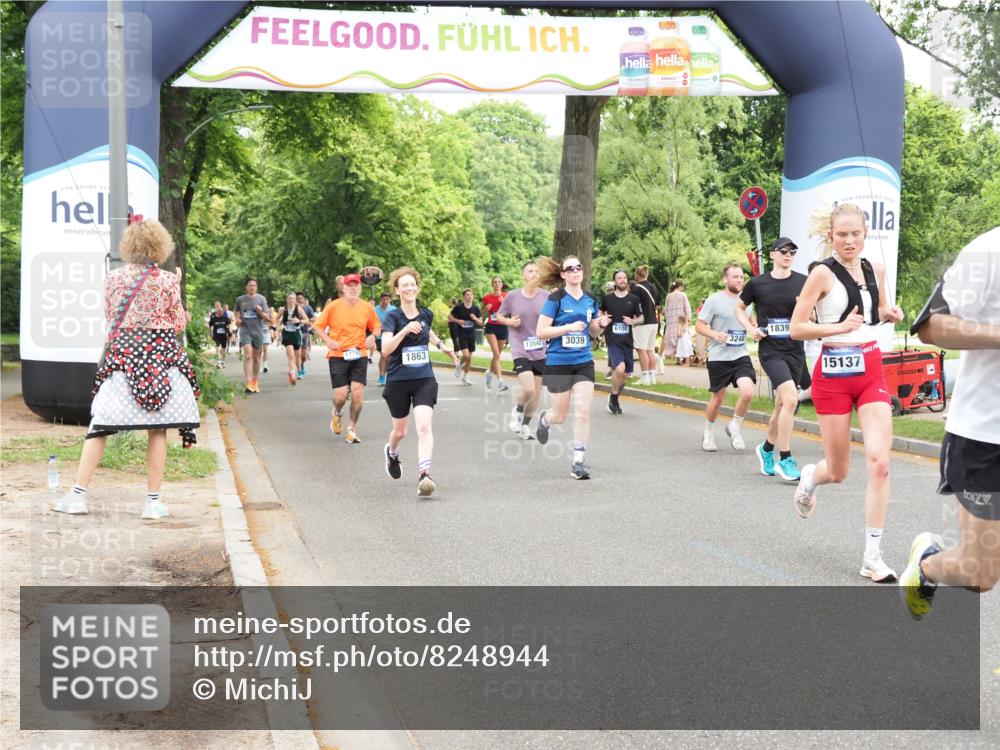 29.06.2025 - hella hamburg halbmarathon MichiJ http://msf.ph/oto/8248944 29.06.2025 10:51:34 Zwischen KM18-KM19 1863, 3039, 3182, 3248, 5396, 7042, 9191, 9526, 13542, 14465, 15137, 17763, 18395, 18440 meine-sportfotos.de