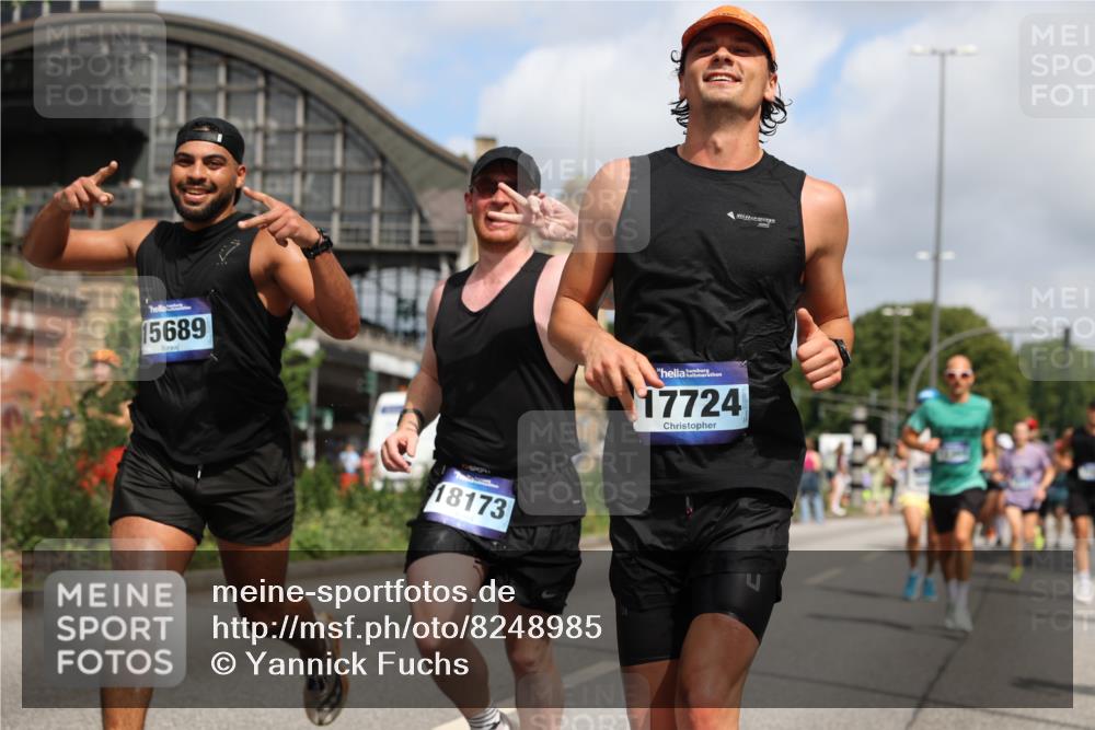 29.06.2025 - hella hamburg halbmarathon Yannick Fuchs http://msf.ph/oto/8248985 29.06.2025 10:35:21 20KM 1677, 1882, 1912, 2568, 2949, 3332, 4634, 4843, 4889, 5007, 5014, 5026, 5410, 5745, 6429, 6683, 7080, 7284, 7378, 8074, 8122, 8629, 8966, 9358, 9979, 10369, 10934, 10978, 11767, 11959, 12365, 13158, 13268, 13667, 14092, 14820, 15164, 15247, 15493, 15542, 15689, 16201, 16249, 16347, 16599, 17214, 17620, 17724, 17971, 18173, 18192, 18399 meine-sportfotos.de