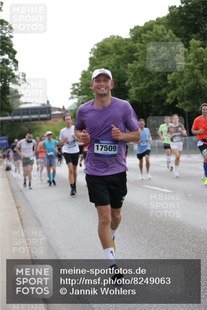 29.06.2025 - hella hamburg halbmarathon Jannik Wohlers http://msf.ph/oto/8249063 29.06.2025 10:30:47 Lombardsbrücke 1292, 1773, 1979, 2097, 2414, 2914, 4561, 4817, 5437, 5943, 6057, 6195, 6620, 6787, 7351, 7604, 8050, 8072, 8073, 8757, 9576, 10111, 10989, 11988, 12384, 12627, 14349, 15466, 15589, 15725, 16457, 17224, 17463, 17509, 17587, 17966, 19052, 19226 meine-sportfotos.de