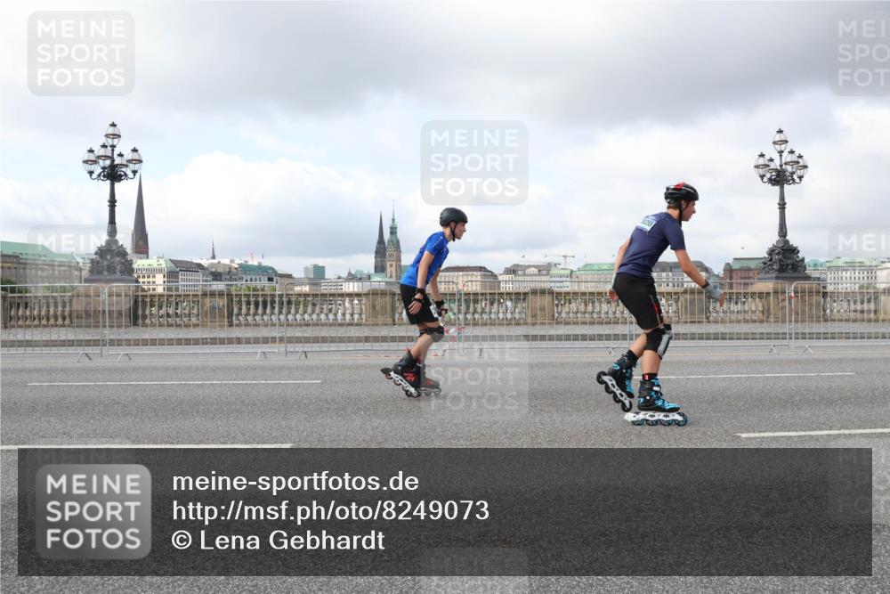 29.06.2025 - hella hamburg halbmarathon Lena Gebhardt http://msf.ph/oto/8249073 29.06.2025 09:02:46 Lombardsbrücke  meine-sportfotos.de