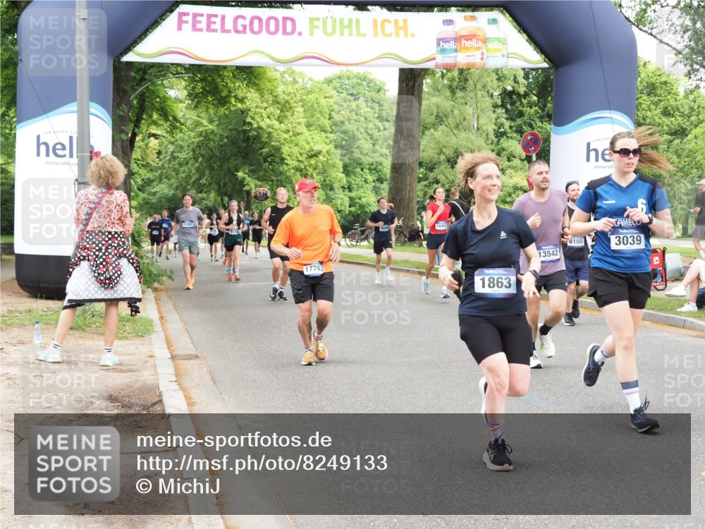 29.06.2025 - hella hamburg halbmarathon MichiJ http://msf.ph/oto/8249133 29.06.2025 10:51:36 Zwischen KM18-KM19 1863, 3039, 3182, 3248, 5396, 6100, 7042, 9191, 13542, 14465, 15137, 17763, 18395, 18440, 18768 meine-sportfotos.de