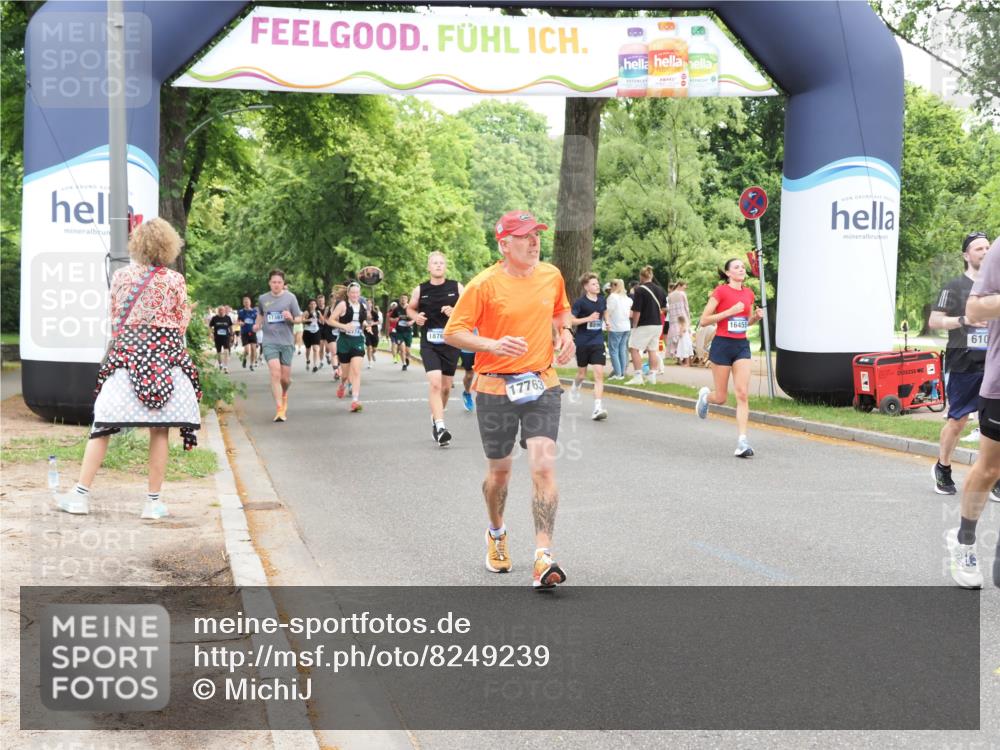 29.06.2025 - hella hamburg halbmarathon MichiJ http://msf.ph/oto/8249239 29.06.2025 10:51:36 Zwischen KM18-KM19 1863, 3039, 3182, 3248, 5396, 6100, 7042, 9191, 13542, 14465, 15137, 17763, 18395, 18440, 18768 meine-sportfotos.de