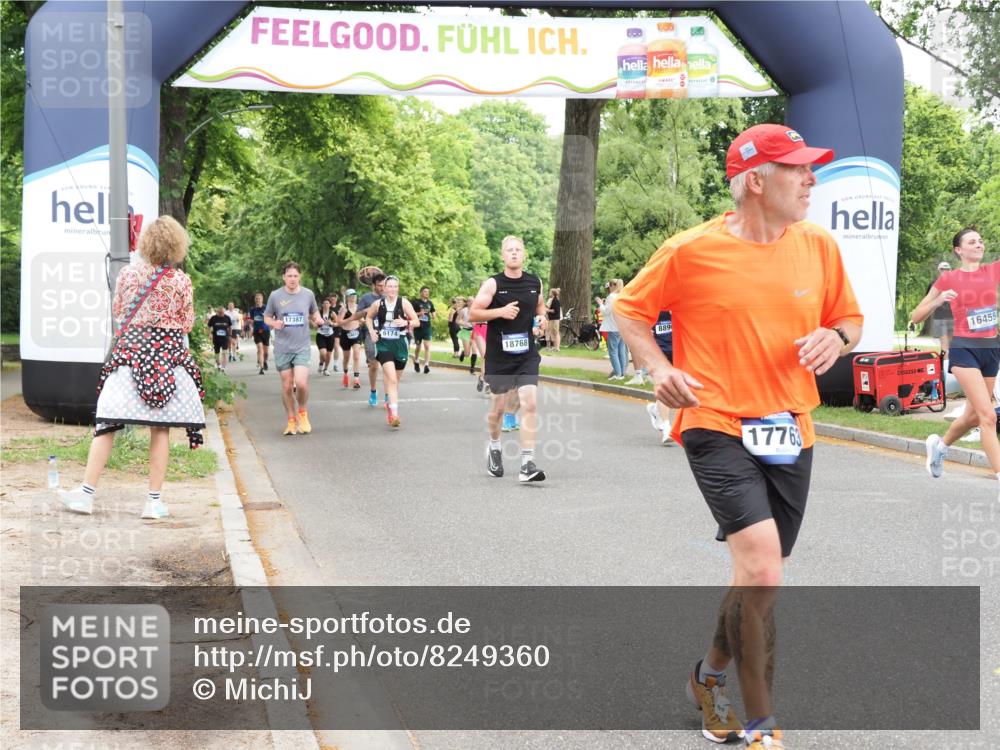 29.06.2025 - hella hamburg halbmarathon MichiJ http://msf.ph/oto/8249360 29.06.2025 10:51:37 Zwischen KM18-KM19 1863, 3039, 3182, 3248, 6100, 7042, 8890, 9191, 13542, 14465, 15137, 16455, 17387, 17763, 18395, 18440, 18768 meine-sportfotos.de