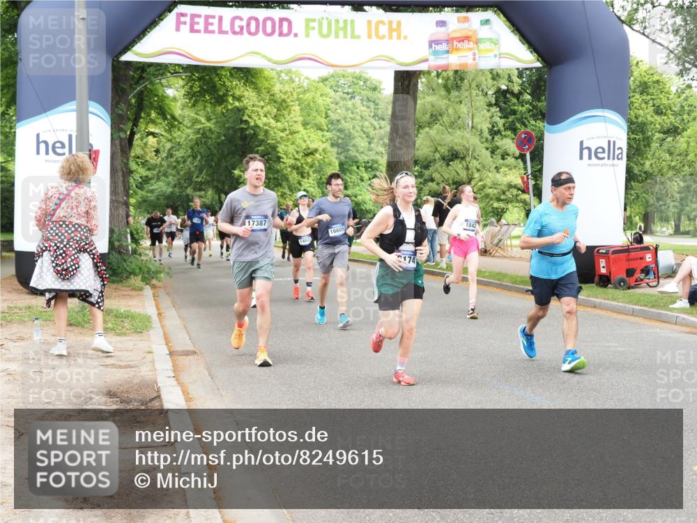 29.06.2025 - hella hamburg halbmarathon MichiJ http://msf.ph/oto/8249615 29.06.2025 10:51:40 Zwischen KM18-KM19 1842, 1863, 3039, 3182, 3248, 6100, 6174, 8890, 13542, 14465, 15137, 16455, 17387, 17763, 18395, 18768 meine-sportfotos.de