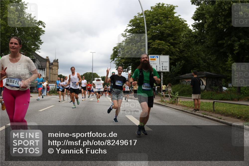 29.06.2025 - hella hamburg halbmarathon Yannick Fuchs http://msf.ph/oto/8249617 29.06.2025 10:47:52 20KM 1030, 1267, 1422, 1442, 1502, 1549, 1870, 2058, 2070, 2354, 2518, 2630, 3096, 3103, 3819, 4299, 5020, 5259, 5638, 6294, 6374, 6481, 6511, 6512, 6942, 7274, 7395, 7478, 7918, 8285, 8335, 8394, 8447, 9032, 9380, 9791, 9922, 11068, 11430, 11844, 12321, 12379, 12607, 12632, 13032, 13033, 13397, 13794, 13803, 13865, 13912, 14239, 14702, 15146, 15441, 15502, 15838, 15856, 15946, 16477, 16780, 17348, 17482, 18143, 18308, 18418, 18450, 18514, 18612, 19067 meine-sportfotos.de