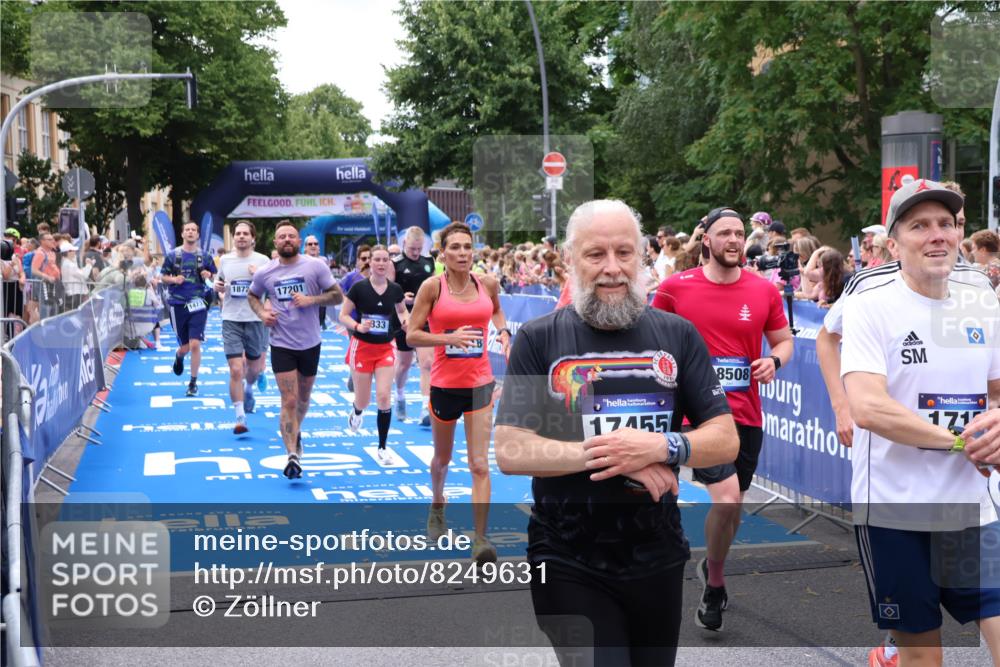 29.06.2025 - hella hamburg halbmarathon Zöllner http://msf.ph/oto/8249631 29.06.2025 10:57:51 Ziel 1719, 1972, 2034, 2806, 2883, 5391, 7269, 7833, 9820, 10133, 10599, 10703, 12440, 12523, 14737, 16418, 16517, 17201, 17455, 18492, 18508, 18727 meine-sportfotos.de